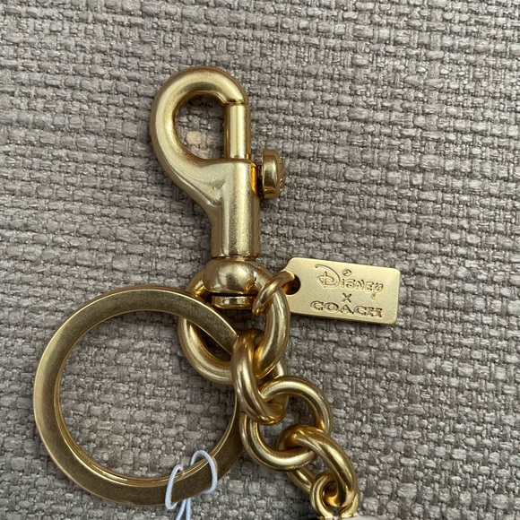 Disney X Coach Cruella Bear Bag Charm new - Picture 8 of 14